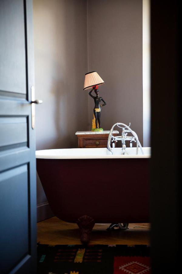 Le Pont-de-Beauvoisin Cote Jardin, Chambres D'Hotes B&B מראה חיצוני תמונה
