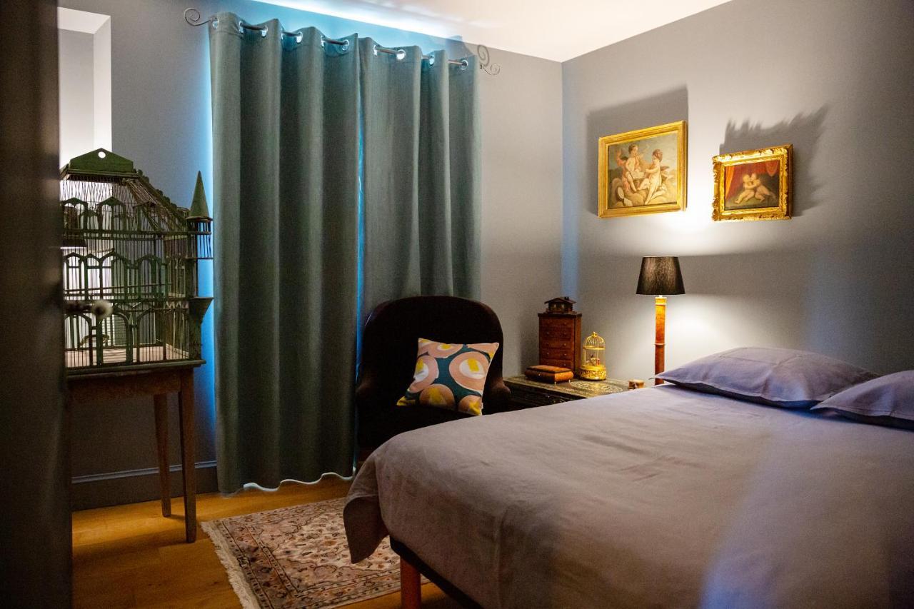 Le Pont-de-Beauvoisin Cote Jardin, Chambres D'Hotes B&B מראה חיצוני תמונה